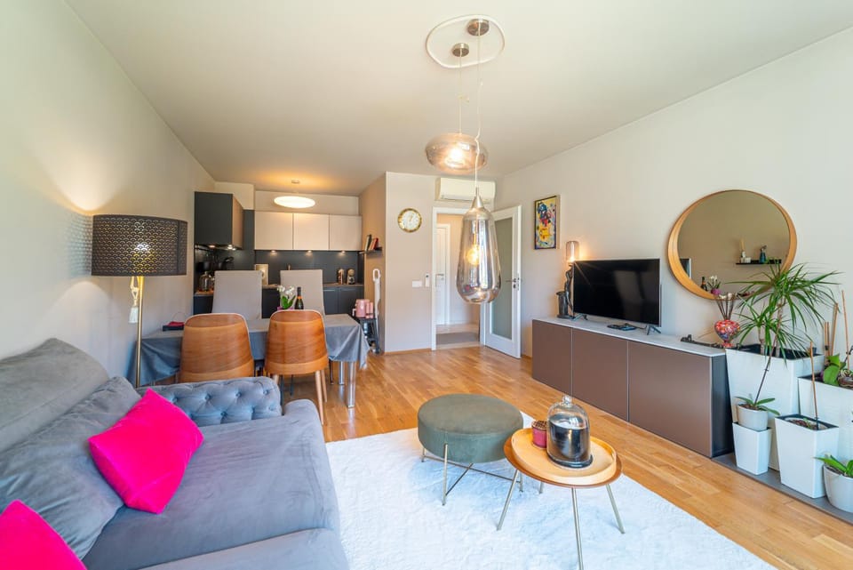 Les Faberges in Carpe Vita Apartment in Varna