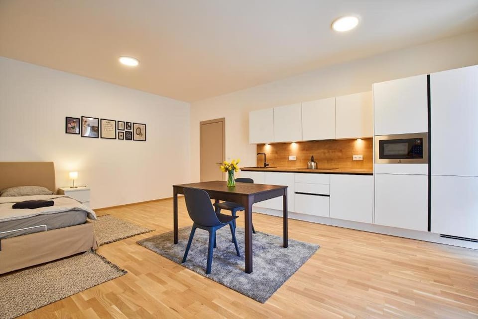 Kitchen or kitchenette, Living room