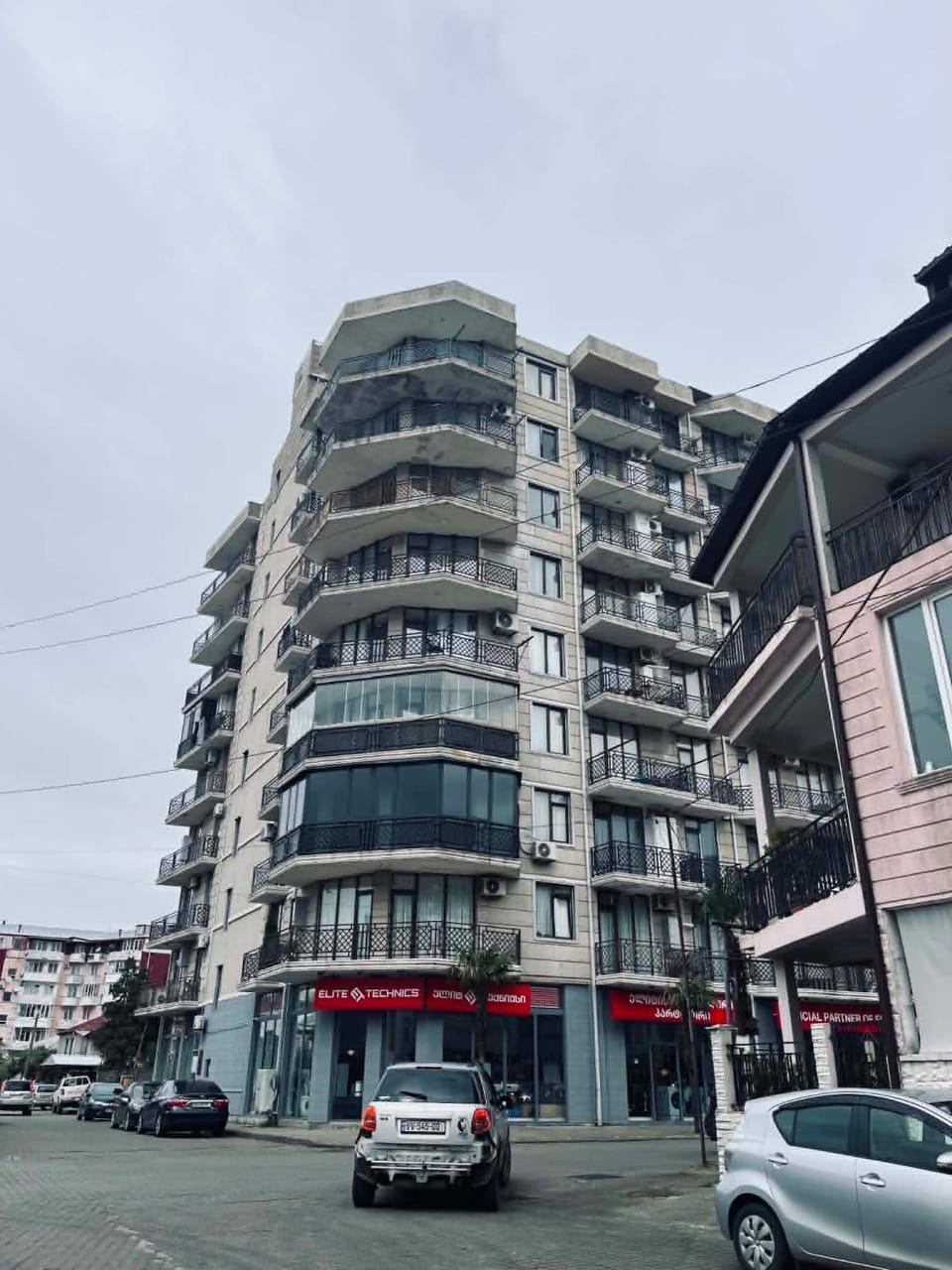 Property building, Neighbourhood, City view