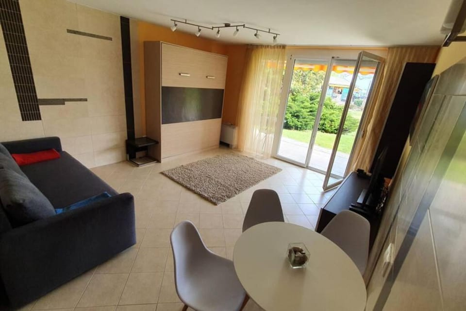 Igényes 4 fős apartman közvetlen a strandnál Apartment in Hungary