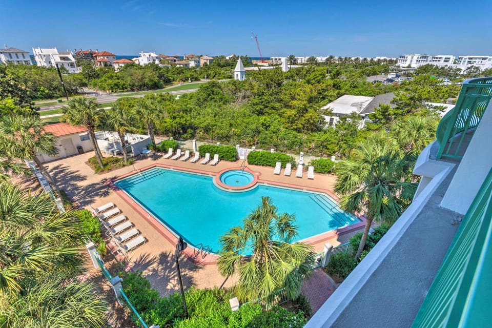 Ocean View Condo Btwn Rosemary & Alys Beach! Apartment in Rosemary Beach