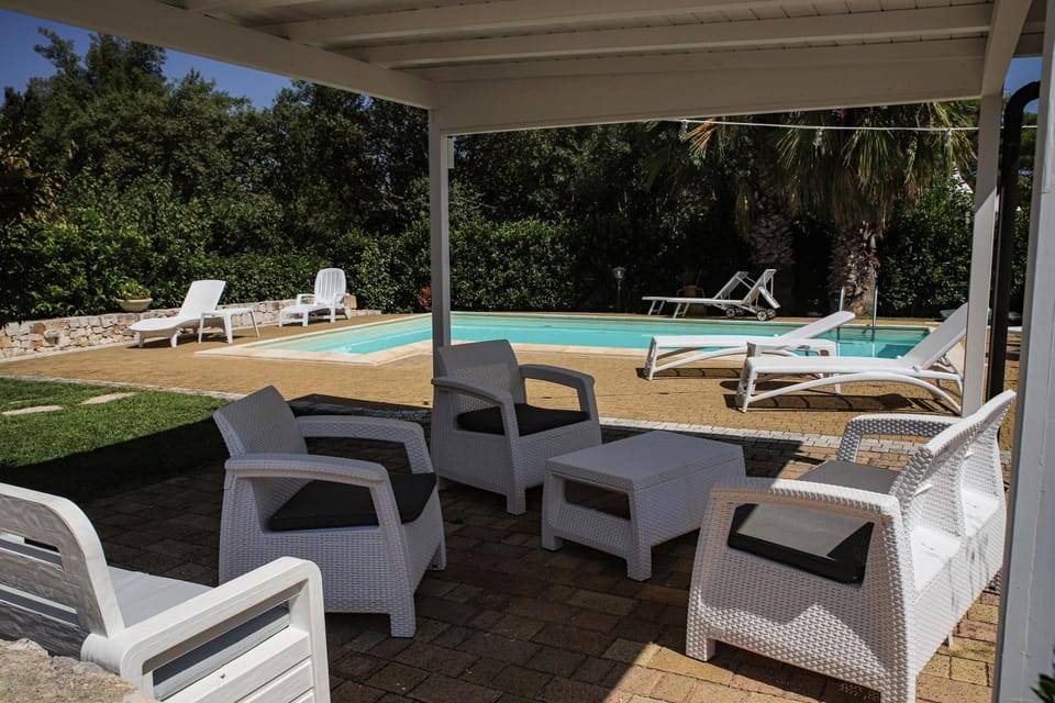 Patio, Pool view, Swimming pool, sunbed