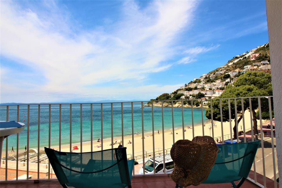 Global Immo 3343 VILLA CATHERINE Apartment in Roses