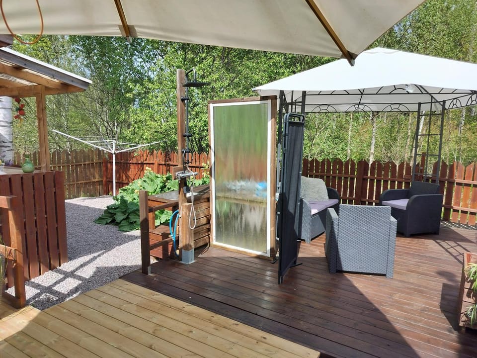 Patio, Day, Garden, Seating area, Garden view