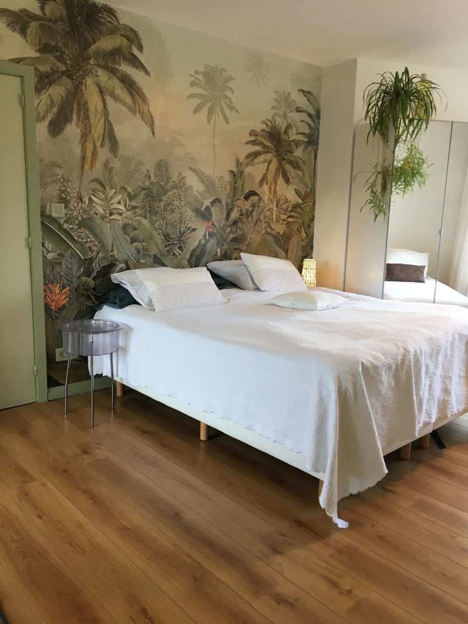 Studio Poppies, terras, Free Parking Apartment in Ostend
