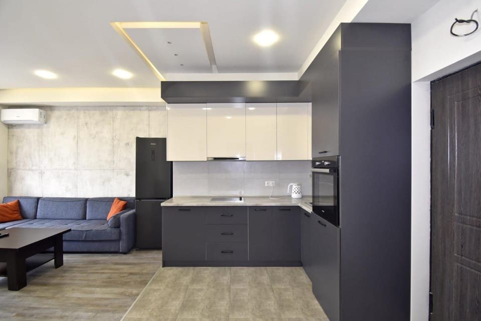 Rent Inn Yerevan on Koghbaci Street Apartment in Yerevan