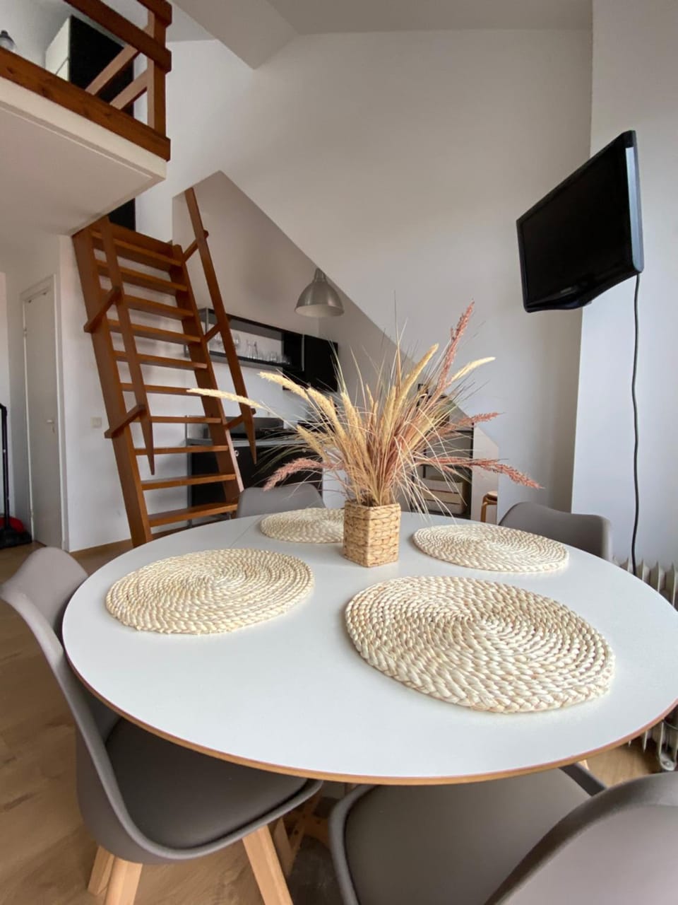Loftas Nidos centre su terasa į Kuršių marias! Apartment in Klaipėda County, Lithuania