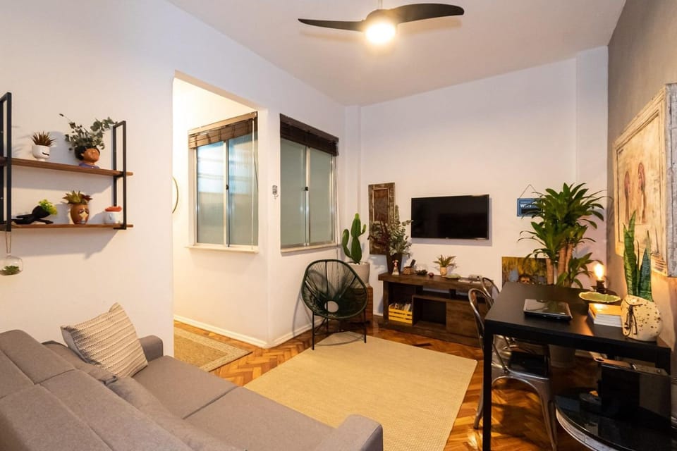Artistic 1BDR 350m from the Beach | JG 42/701 Apartment in Rio de Janeiro