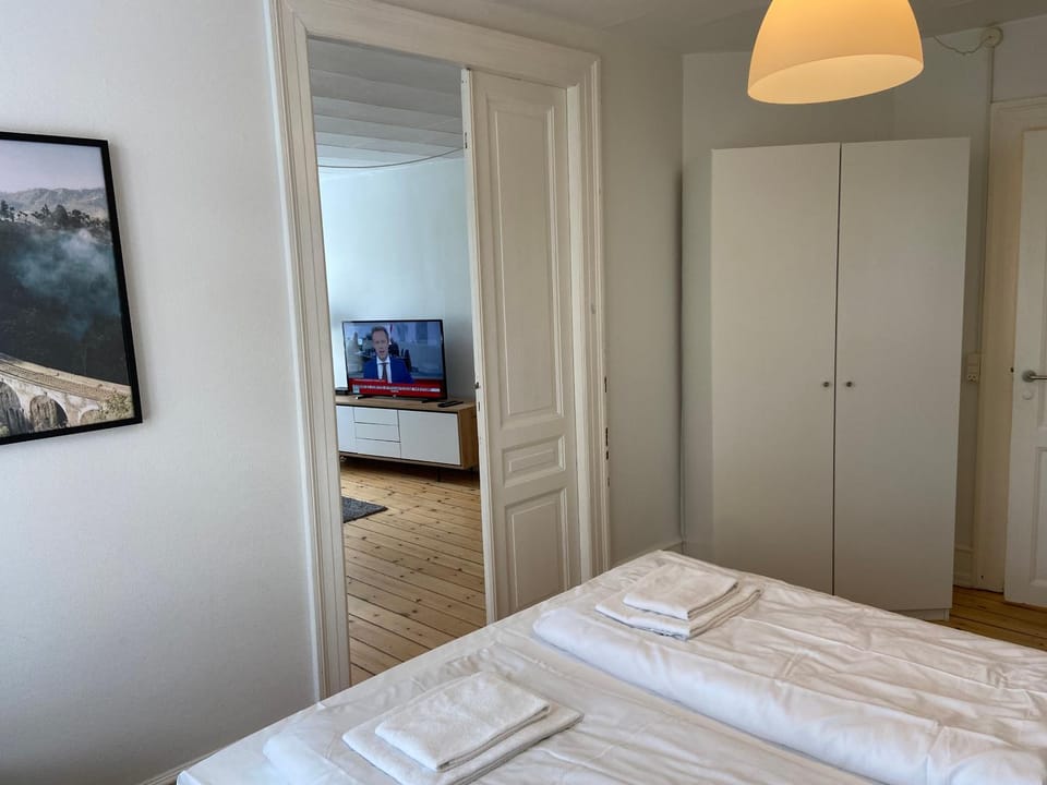 Bright 2-bedroom apartment in elegant Østerbro Apartment in Copenhagen