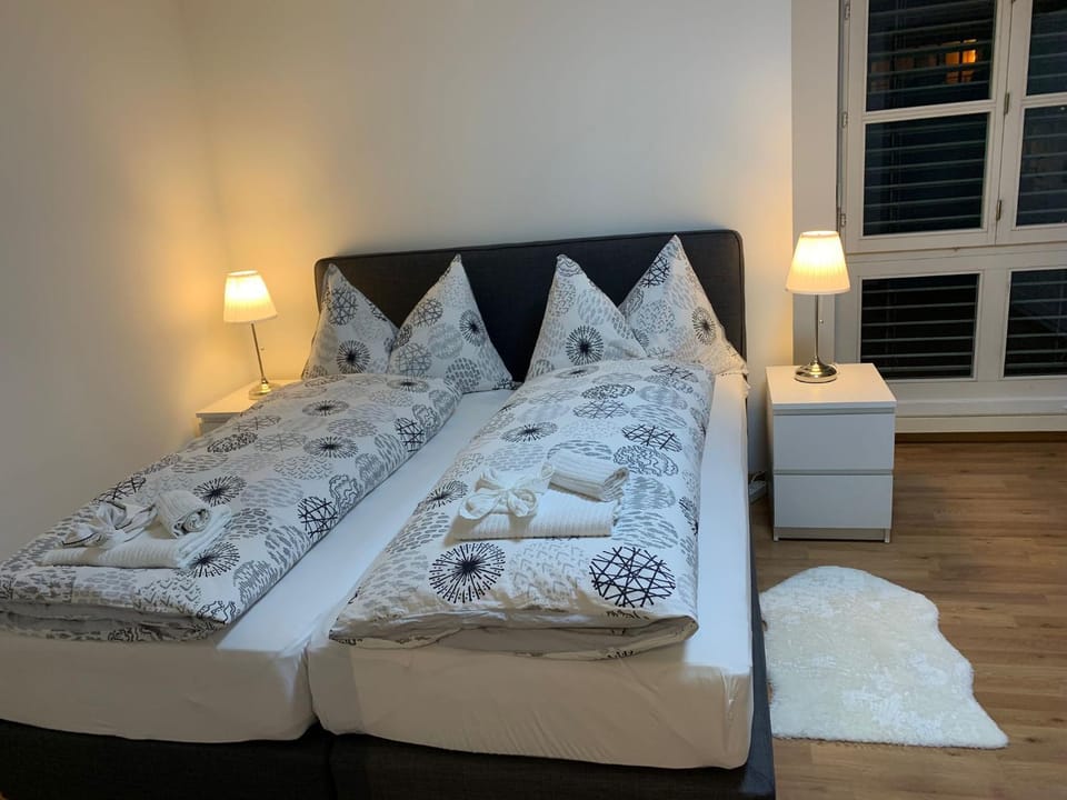 Photo of the whole room, Bedroom