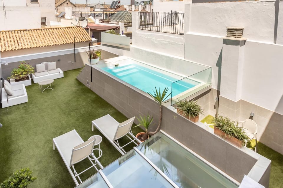 Balcony/Terrace, Pool view, Swimming pool