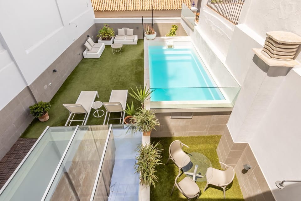 Pool view, Swimming pool, Swimming pool