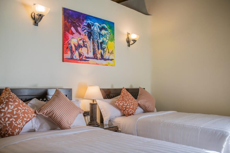 Hunters Paradise Cottages Hotel in Kenya