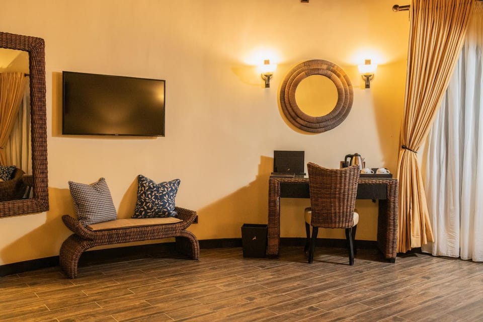 Hunters Paradise Cottages Hotel in Kenya