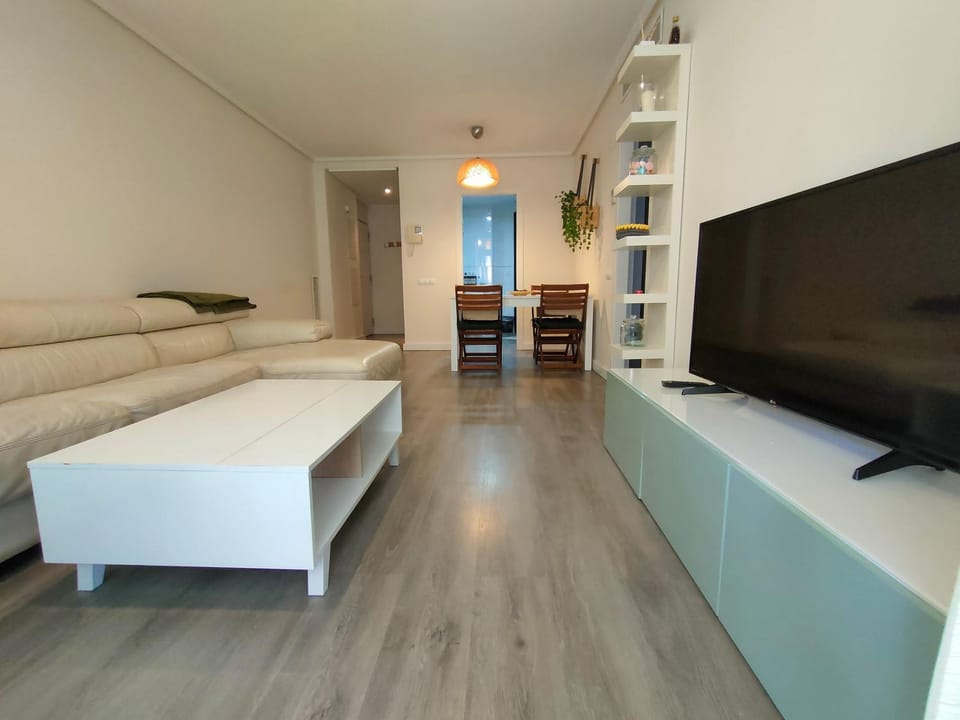 Communal lounge/ TV room, TV and multimedia, Living room, Seating area