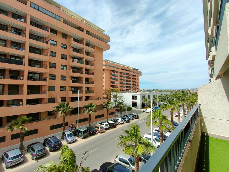 Balcony/Terrace, Street view