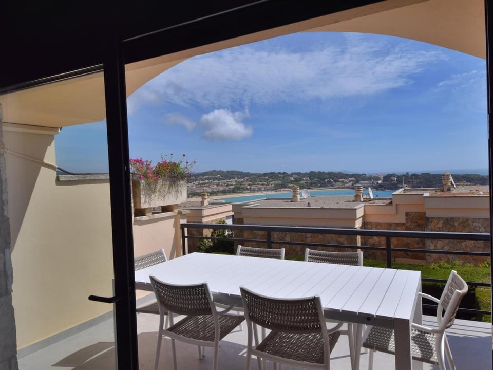 Property building, Balcony/Terrace