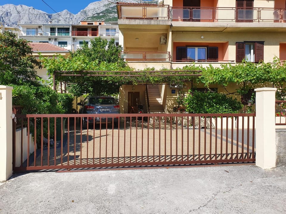 Apartments Raos Apartment in Makarska