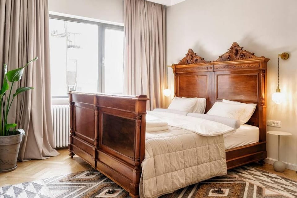 Luxurious Huge Flat with Large Terrace Apartment in Bucharest