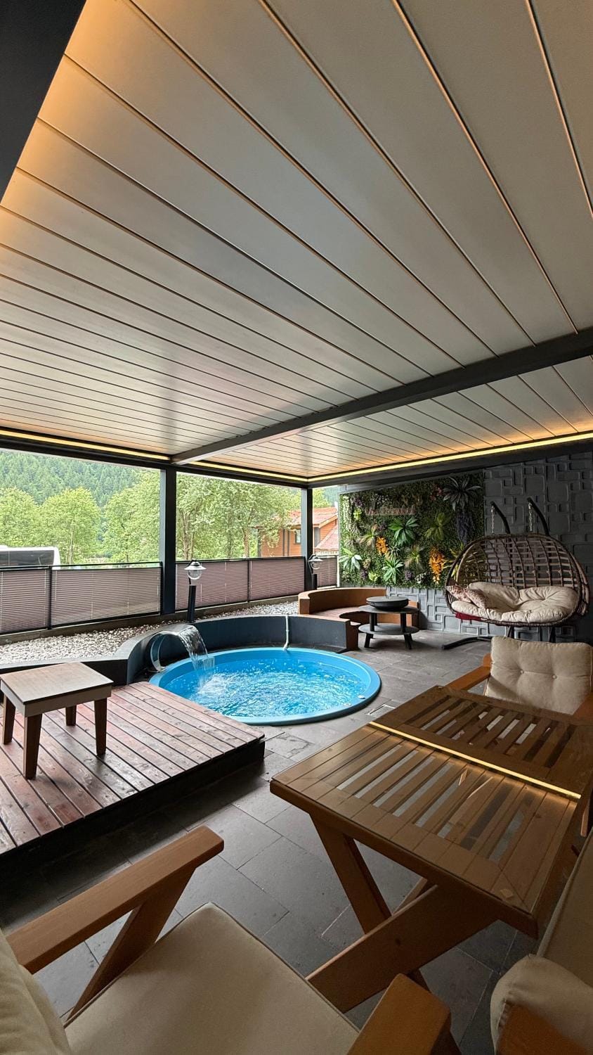 Hot Tub