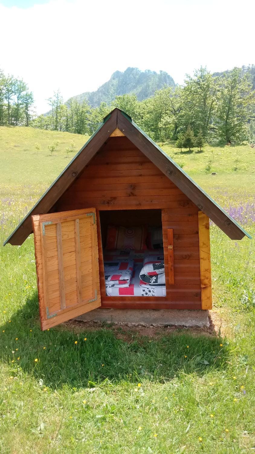 Kamp Rafting Kljajevića Luka Chalet in Zlatibor District, Serbia