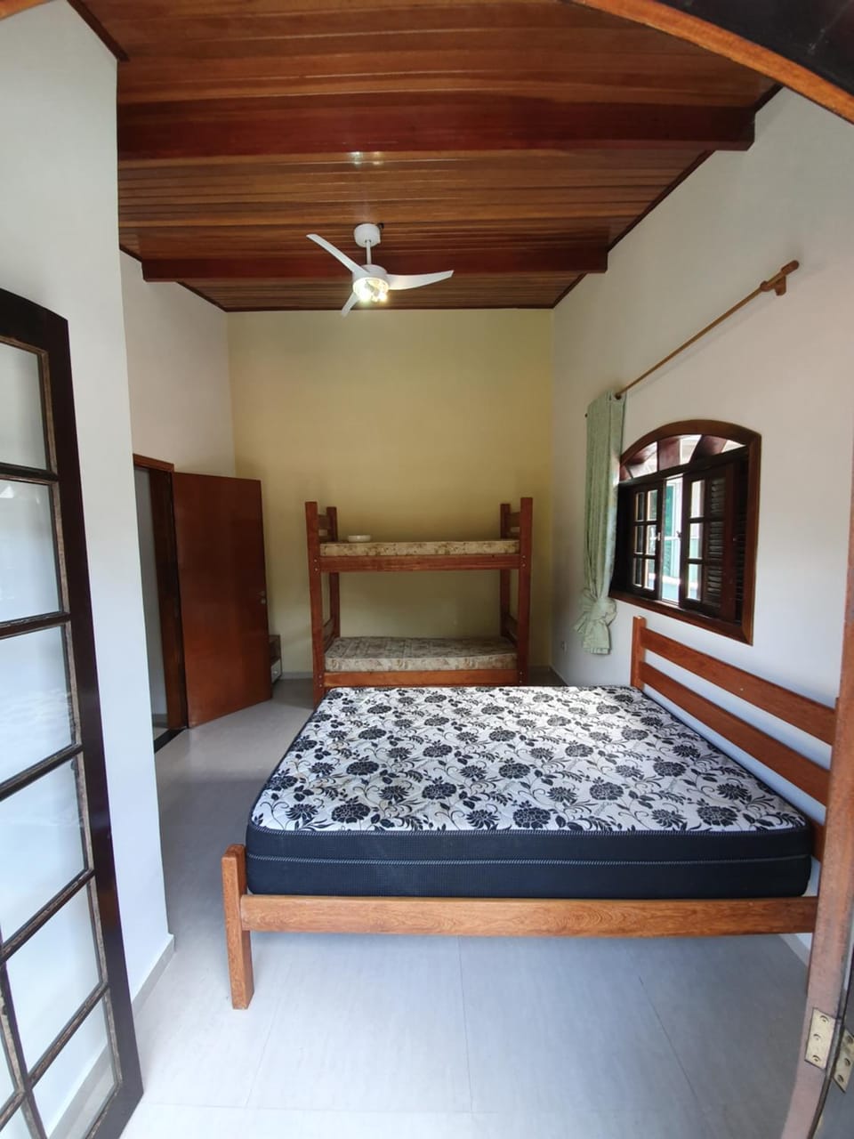 Vanuchi Beach Casa Litoral Norte House in São Sebastião