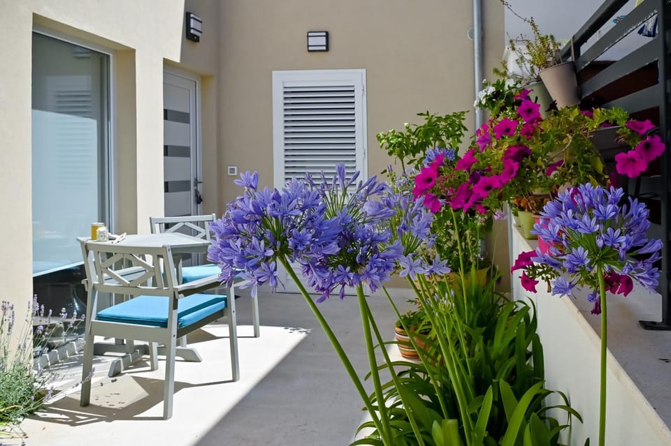 Patio, View (from property/room), Balcony/Terrace