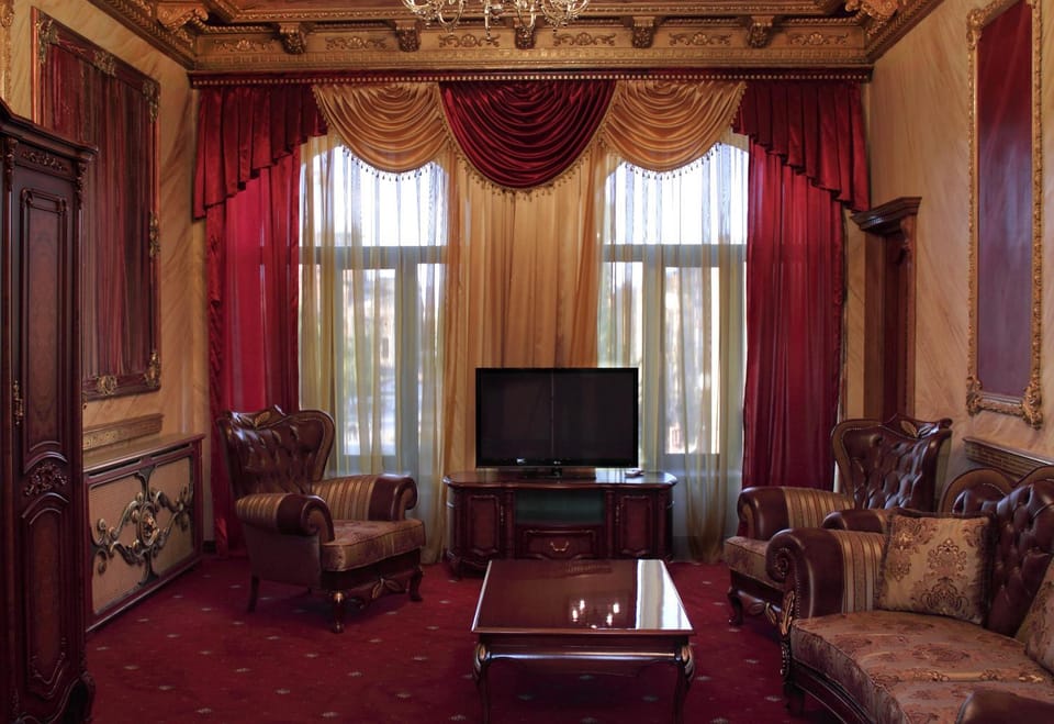 Alexandrapol Palace Hotel Hotel in Armenia