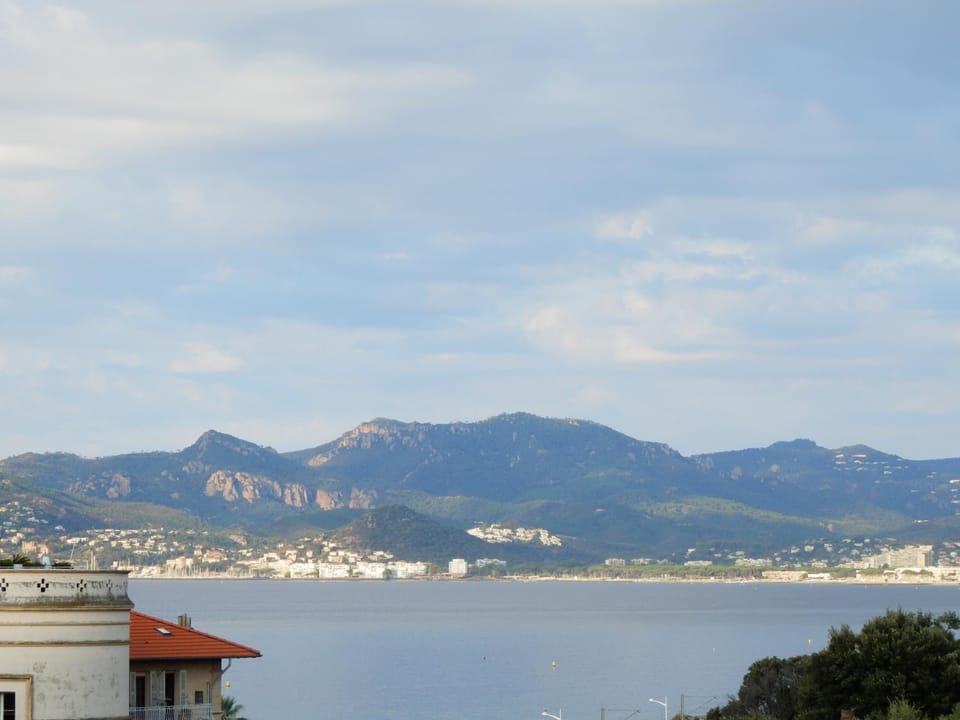 View (from property/room), Mountain view, Mountain view, Sea view, Sea view