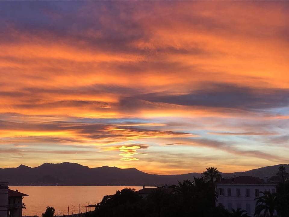 View (from property/room), View (from property/room), Mountain view, Mountain view, Sea view, Sea view, Sunset