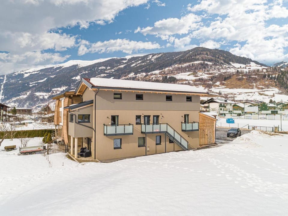 Property building, Winter