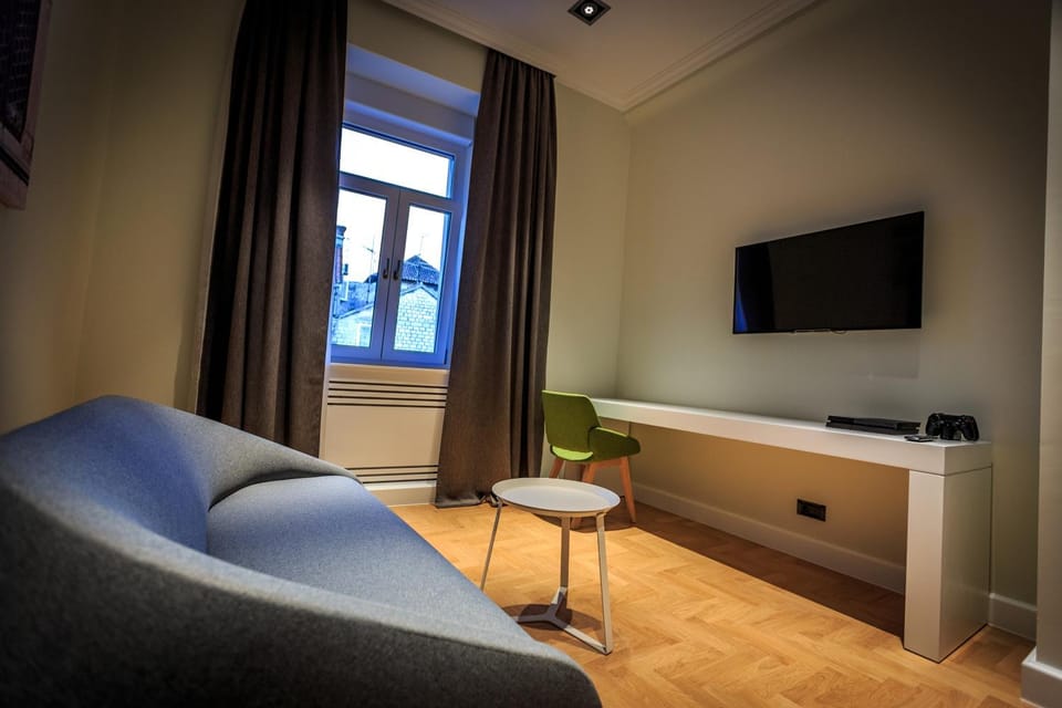 TV and multimedia, Meeting/conference room