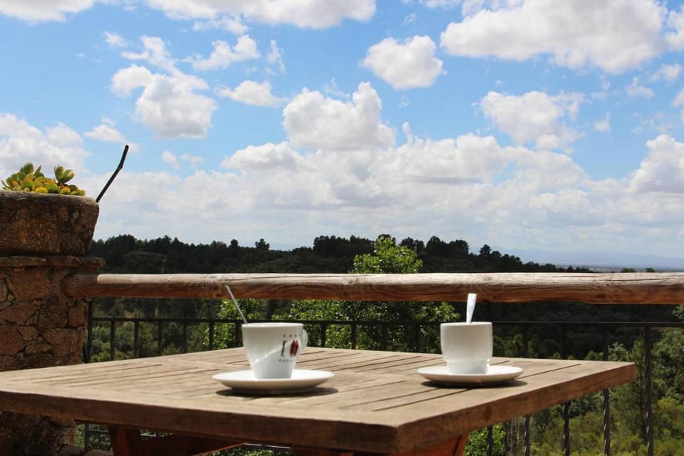 Natural landscape, View (from property/room), Balcony/Terrace