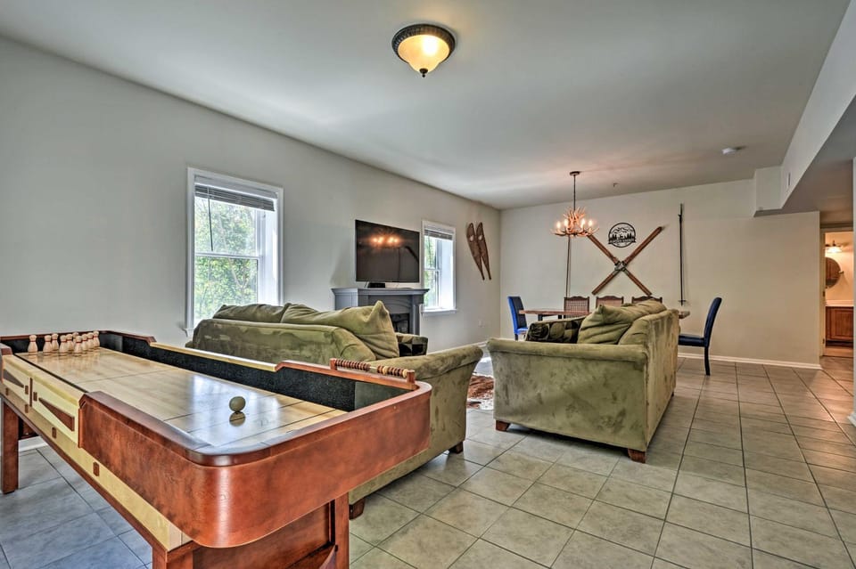 Golf & Hike! Condo at Whitetail Resort House in Pennsylvania