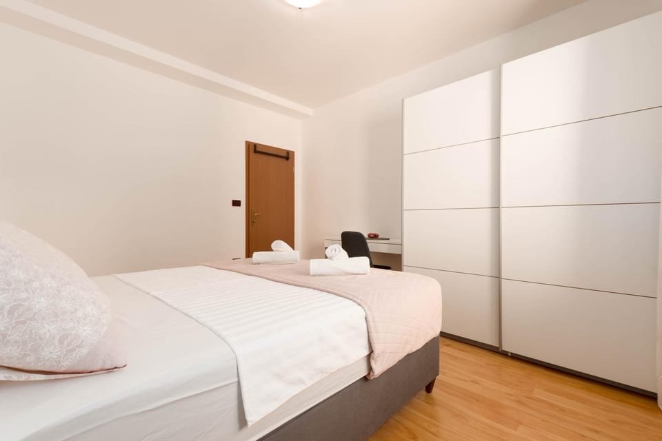Apartment Lucija, Stinjan House in Pula