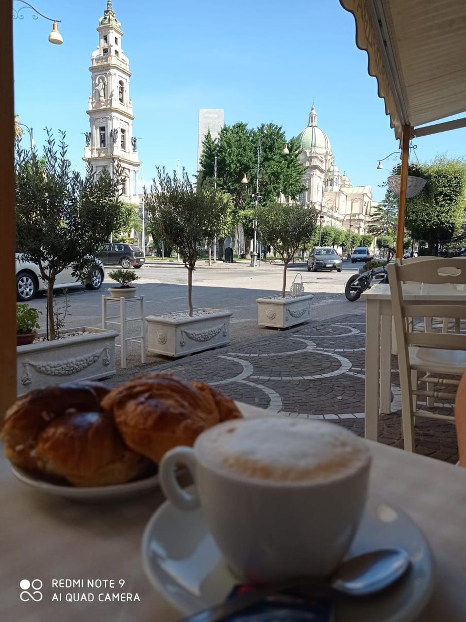 Nearby landmark, Restaurant/places to eat, Breakfast