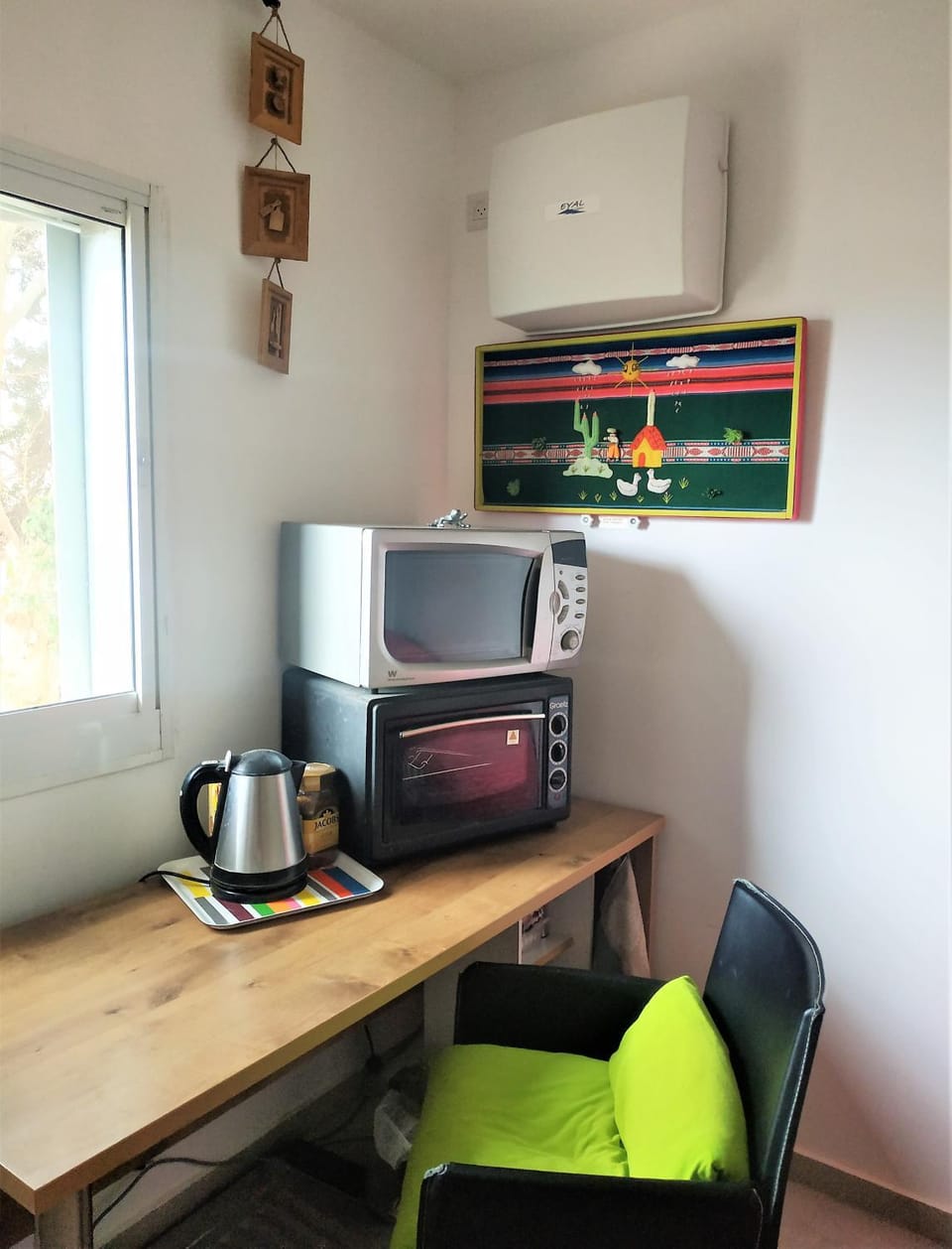 Coffee/tea facilities, Kitchen or kitchenette, minibar
