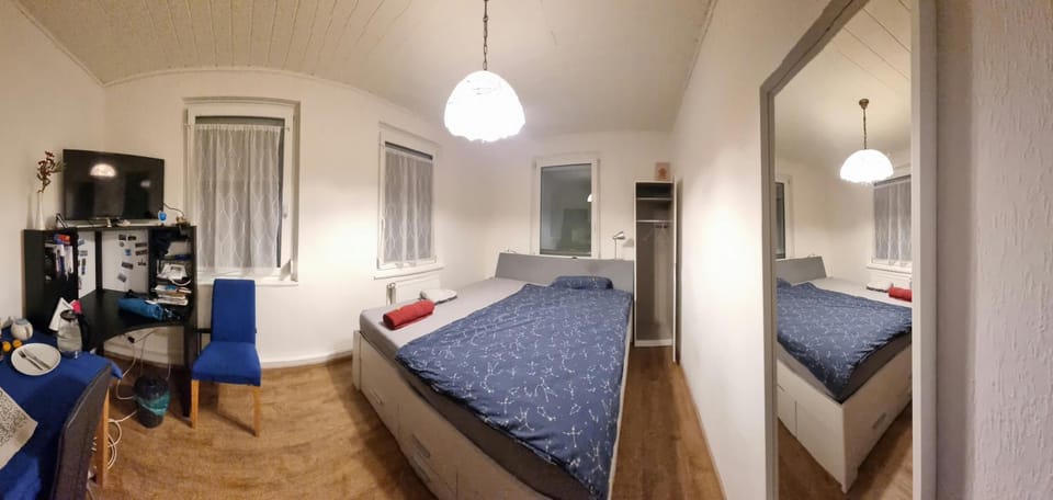 Charmantes helles Zimmer zentrumnah und naturnah Bed and Breakfast in Baden-Württemberg