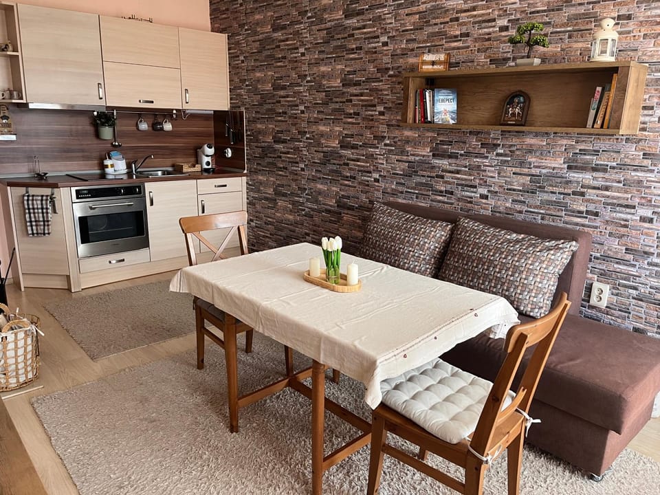 Mirabell Apartment Bansko - Mountain View & Fireplace Apartment in Blagoevgrad Province