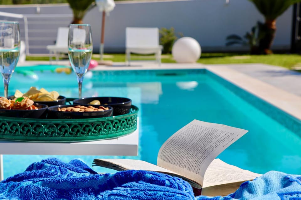 Golden Holiday Villas Private Pools in Sicily Villa in Terrasini