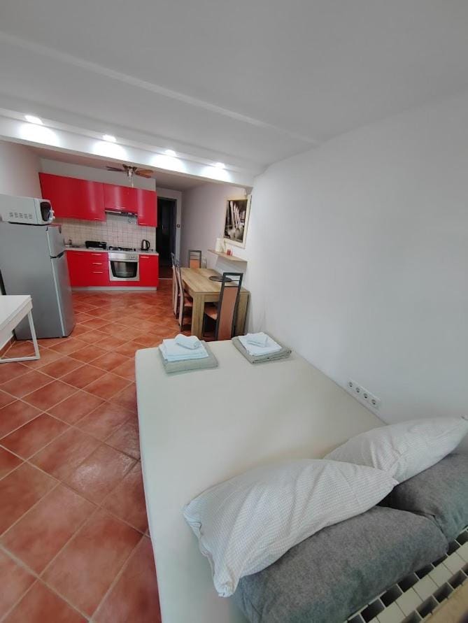 Kitchen or kitchenette, Living room, Dining area