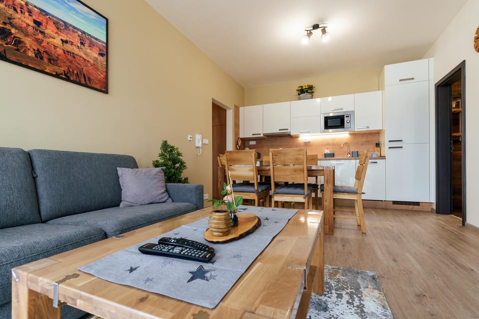 Kitchen or kitchenette, Living room, Seating area, stove