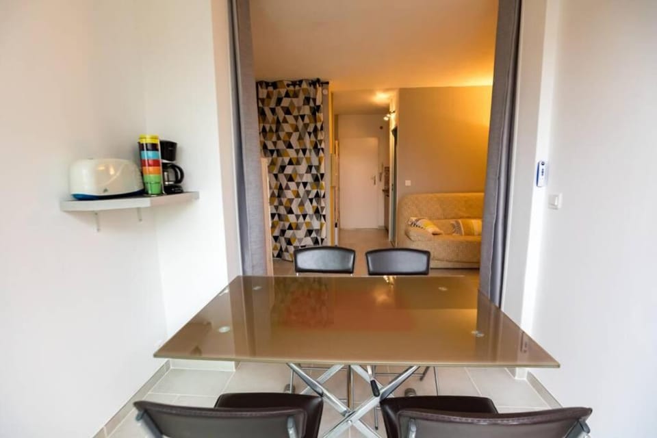 Beau Studio pour 4 personnes à Fréjus Apartment in Fréjus