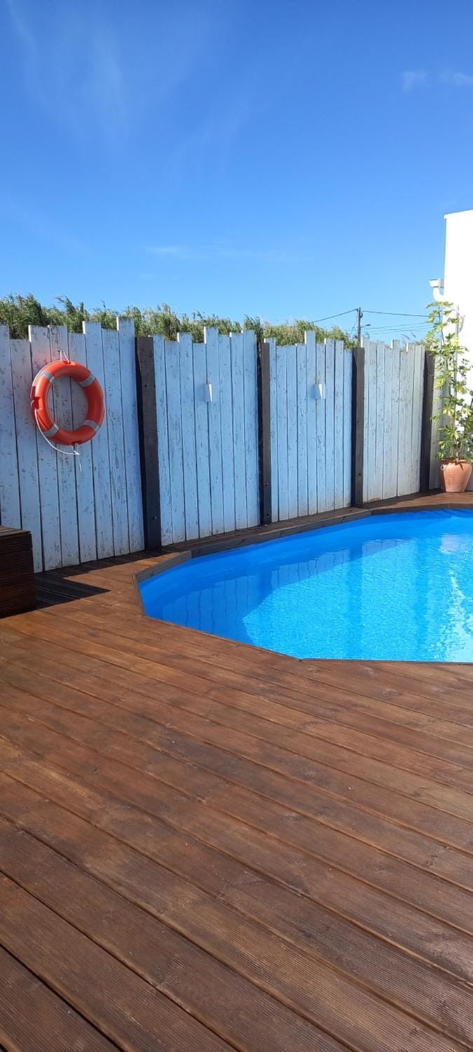 Swimming pool, Swimming pool