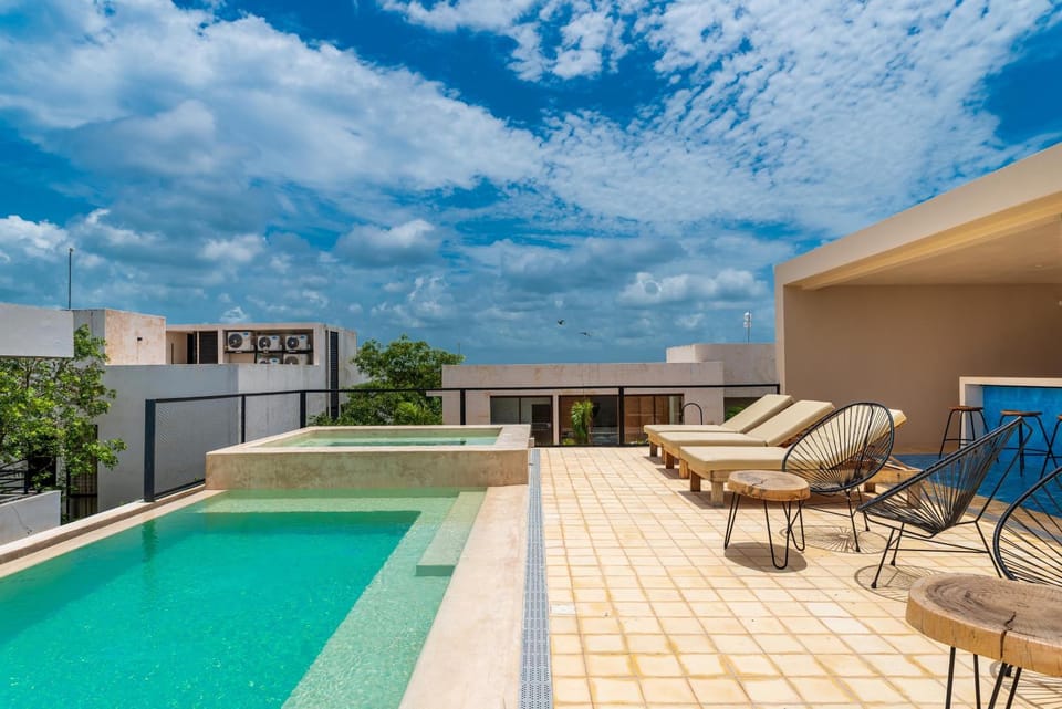 Swimming pool