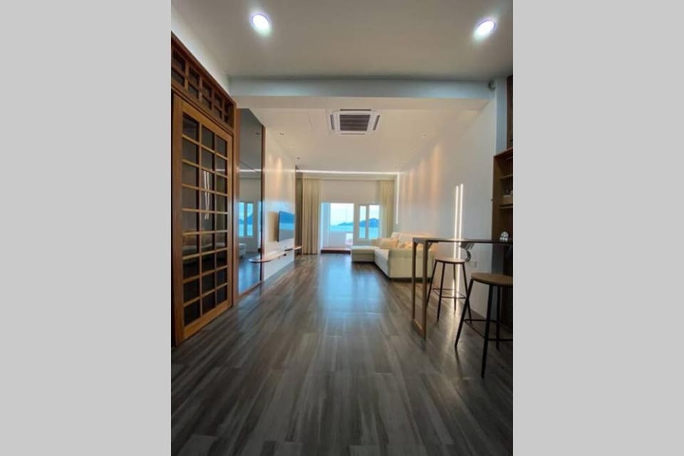 Living room, Sea view, oven