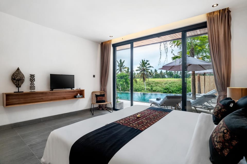Bed, TV and multimedia, View (from property/room), Photo of the whole room, Bedroom, internet, air conditioner