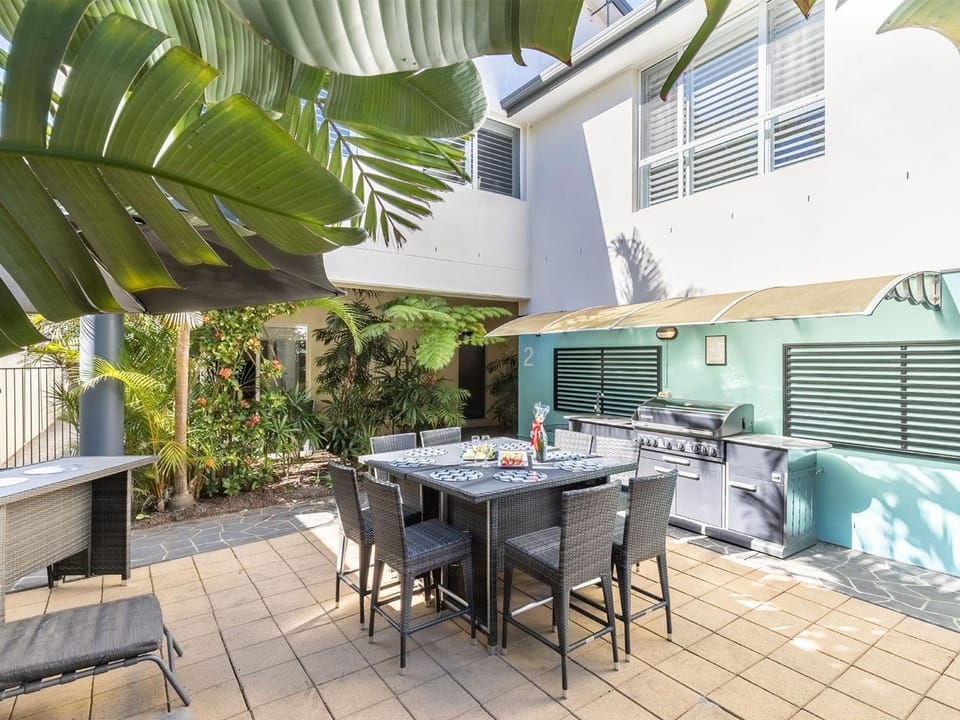 Dolphin Lagoon Luxury Escape House in New South Wales