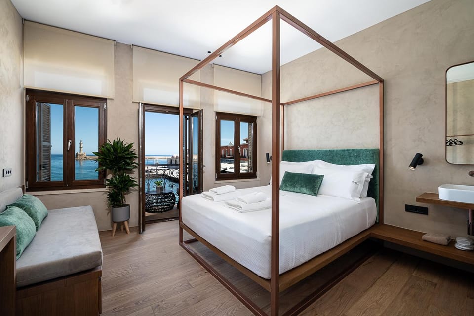 Bed, Balcony/Terrace, Seating area, Sea view