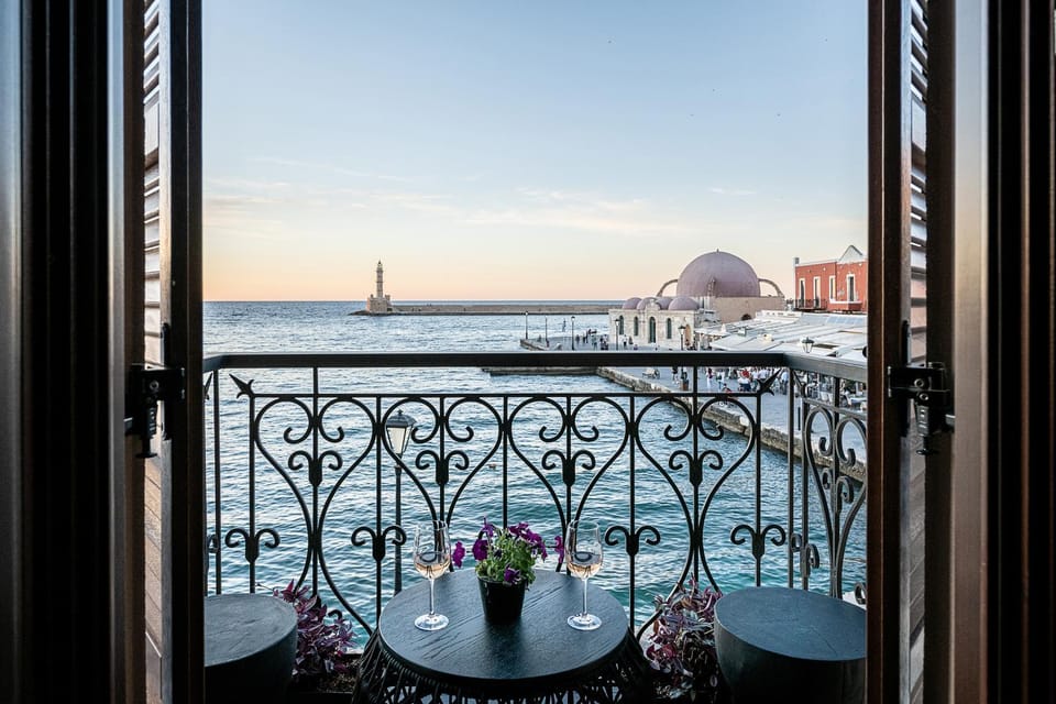 Balcony/Terrace, Landmark view, Sea view, Drinks